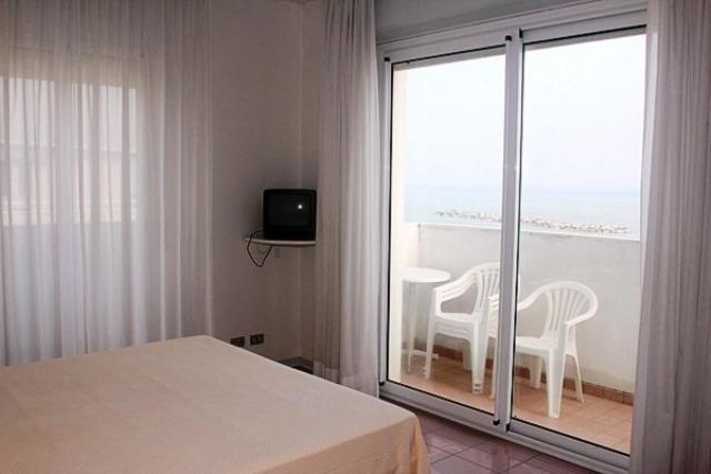 Hotel Bellavista-Olympic Римини Номер фото