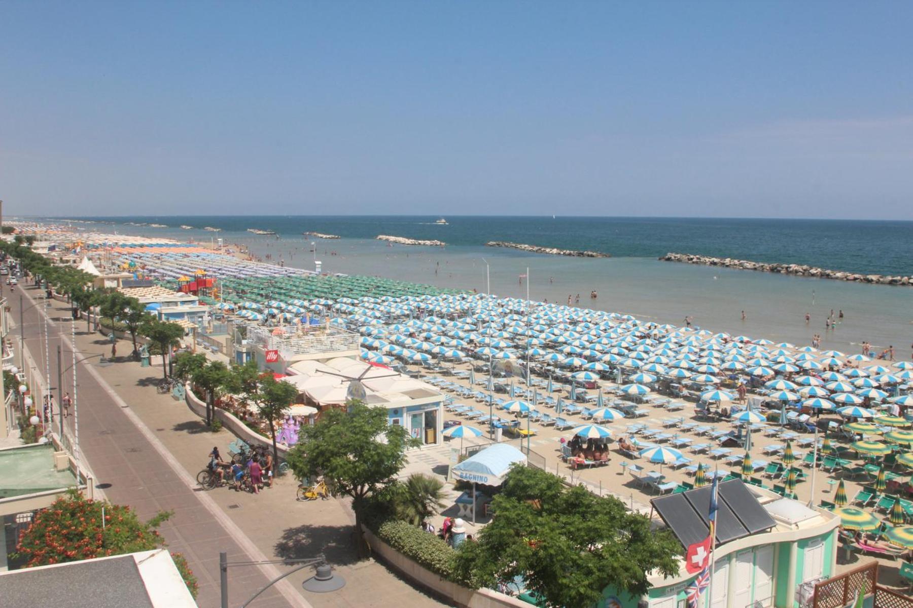 Hotel Bellavista-Olympic Римини Экстерьер фото